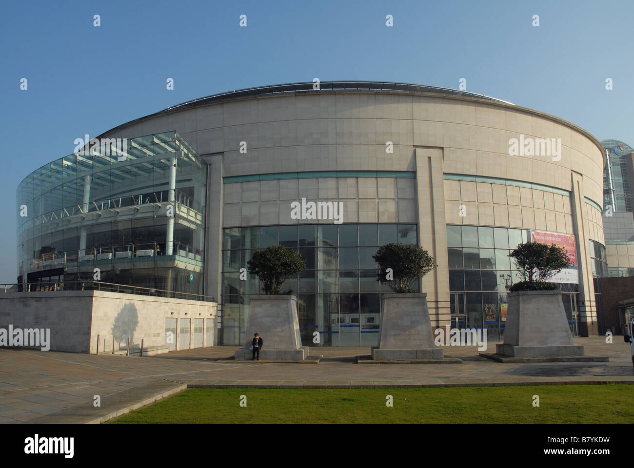 Belfast Waterfront ist eine große Konferenz- und Veranstaltungsort im Zentrum der Stadt. Es ist bei 2 Lanyon Pl, Belfast BT1 3WH entfernt Stockfoto