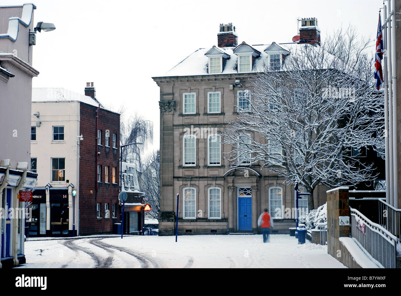 Die Abbotsford Gebäude im Winter gesehen vom alten Platz, Warwick, Warwickshire, England, UK Stockfoto