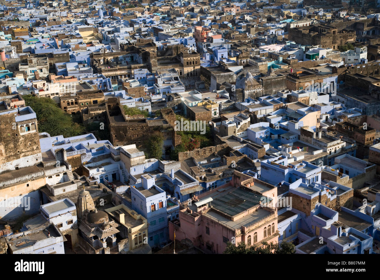 Rajasthan Stadt, Bundi, Antenne Stadtansicht. Blaue Stadt, Indien, Rajasthan, die kleine Stadt Bundi an der Unterseite des Palastes Stockfoto