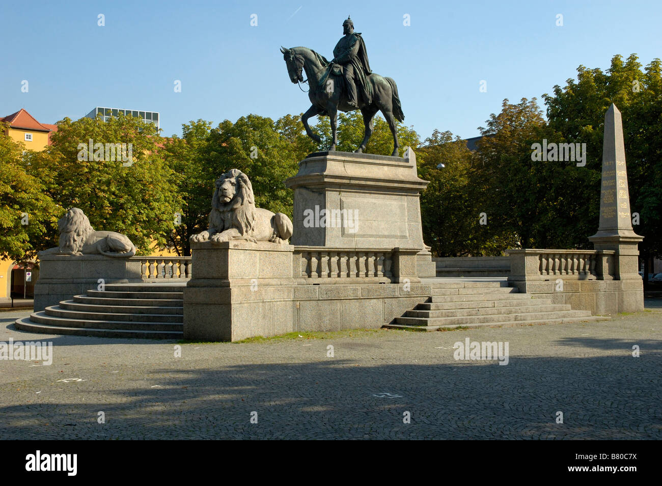 Karlsplatz mit Denkmal für deutsche Kaiser Wilhelm I., Stuttgart, Baden-Württemberg, Deutschland, Europa Stockfoto