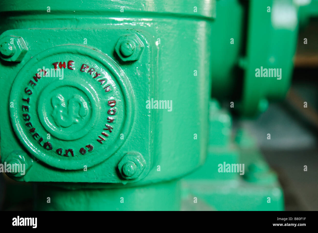 Gedenktafel an der Seite von Gusseisen Gas Pumpengehäuse sagen 'Die Bryan Donkin Co Ltd, Chesterfield' Stockfoto
