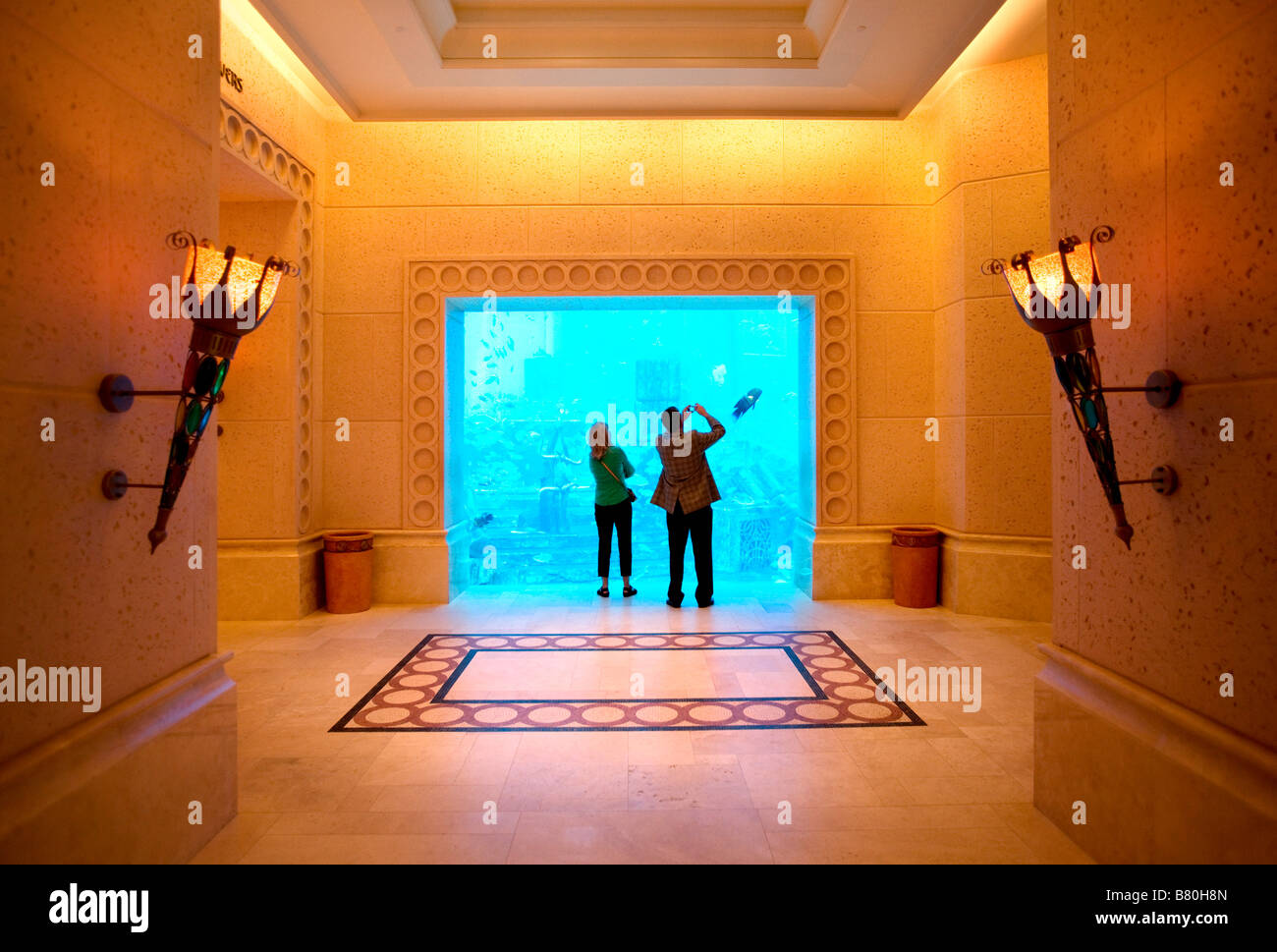Korridor im Atlantis Hotel auf Palm Jumeirah Dubai Stockfoto