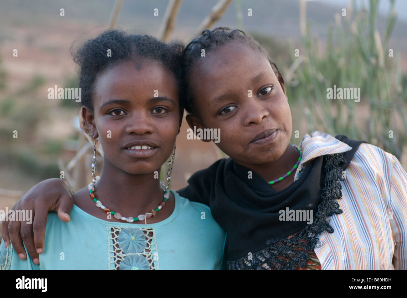 Zwei junge muslimische Mädchen Yabello Äthiopien Afrika Stockfoto