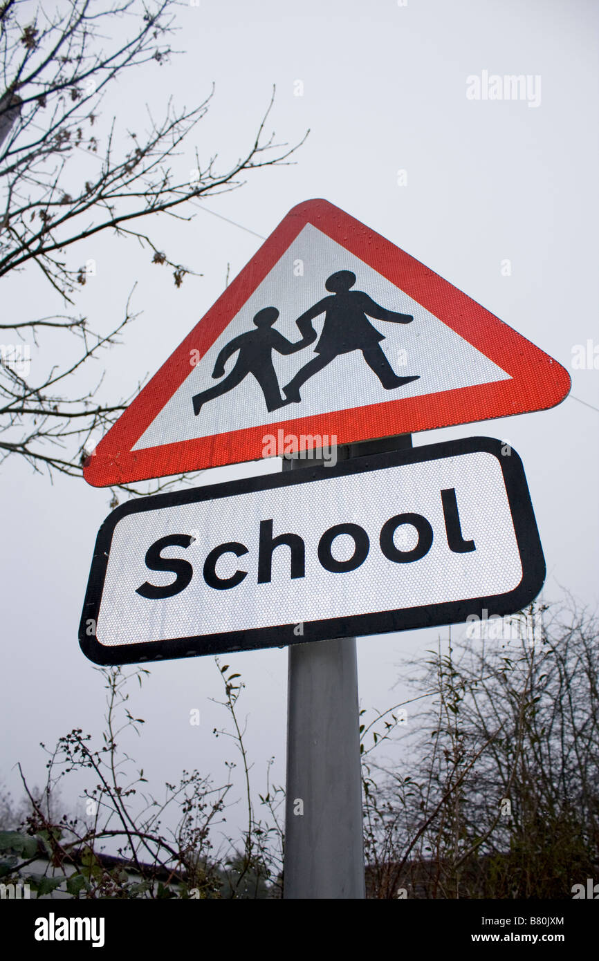 Schule, Straße Zeichen Cotswolds UK Warnung Stockfoto