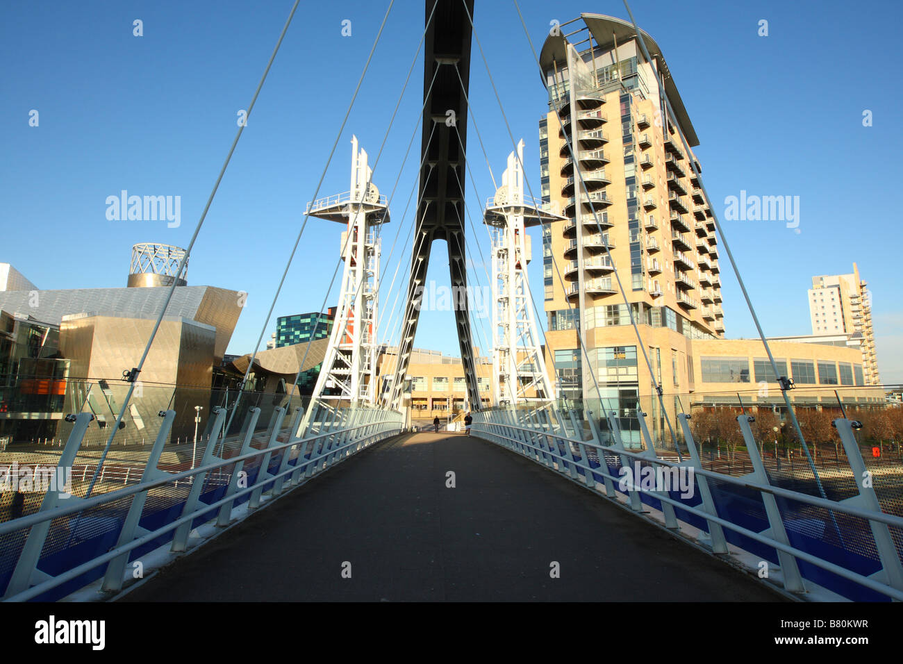 Lowry Fußgängerbrücke, Salford Quays Stockfoto