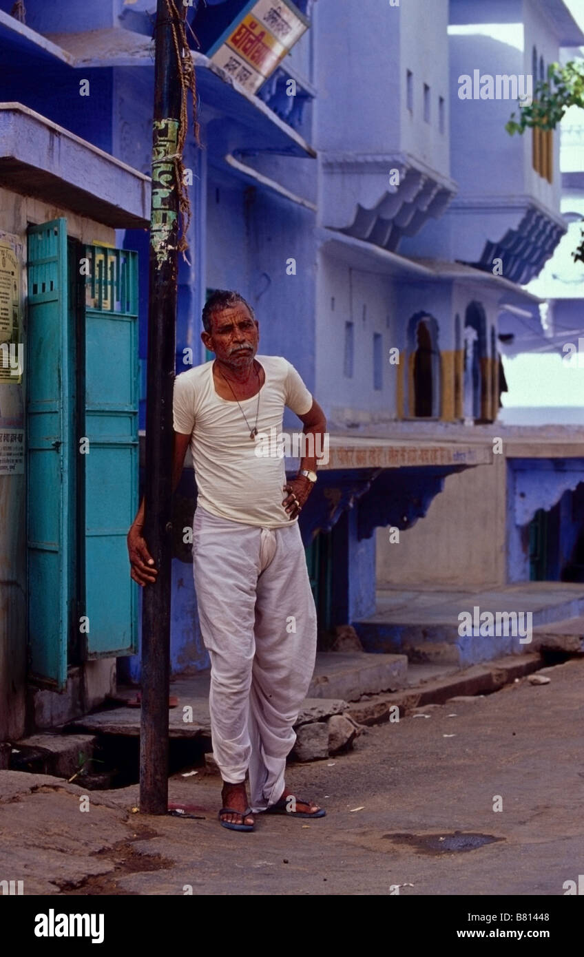 Man Wearing Lungi Stockfotos Und Bilder Kaufen Alamy 