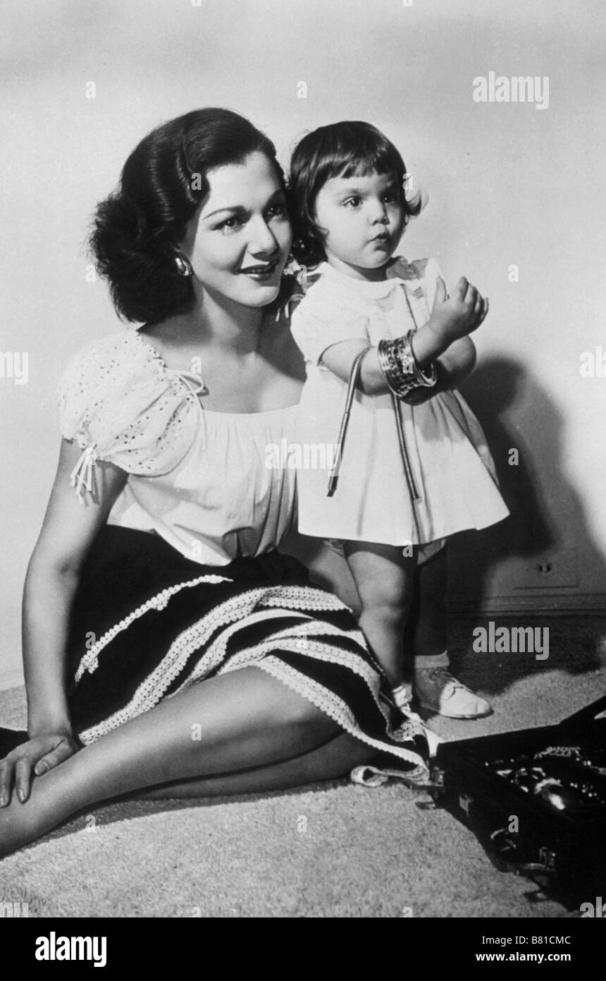 Tina Aumont, mit ihrer Mutter Maria Montez Stockfoto