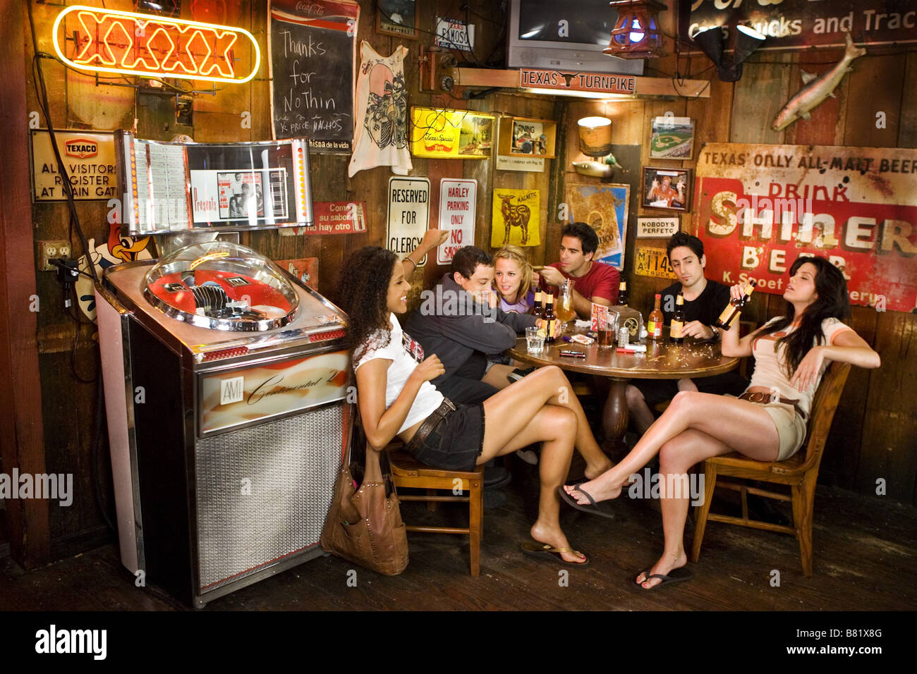 Boulevard de la mort-un-film Grind House Grind House - Death Proof Jahr: 2007 USA Sydney Tamiia Poitier, Jordan Ladd, Eli Roth, Omar Doom, Vanessa Ferlito, Regie: Quentin Tarantino Stockfoto