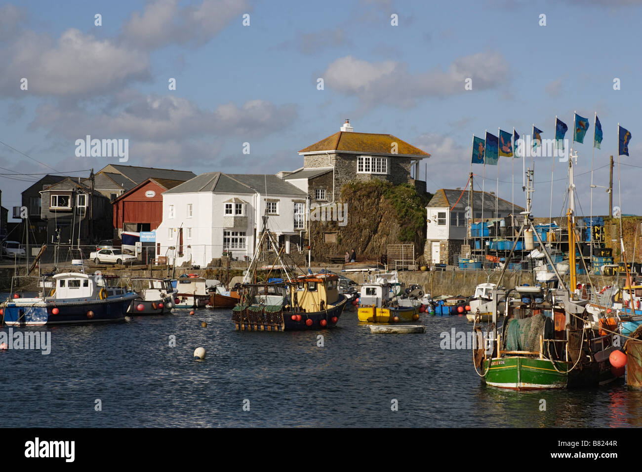 Angelboote/Fischerboote im Hafen von Mevagissey Cornwall England United Kingdom Stockfoto