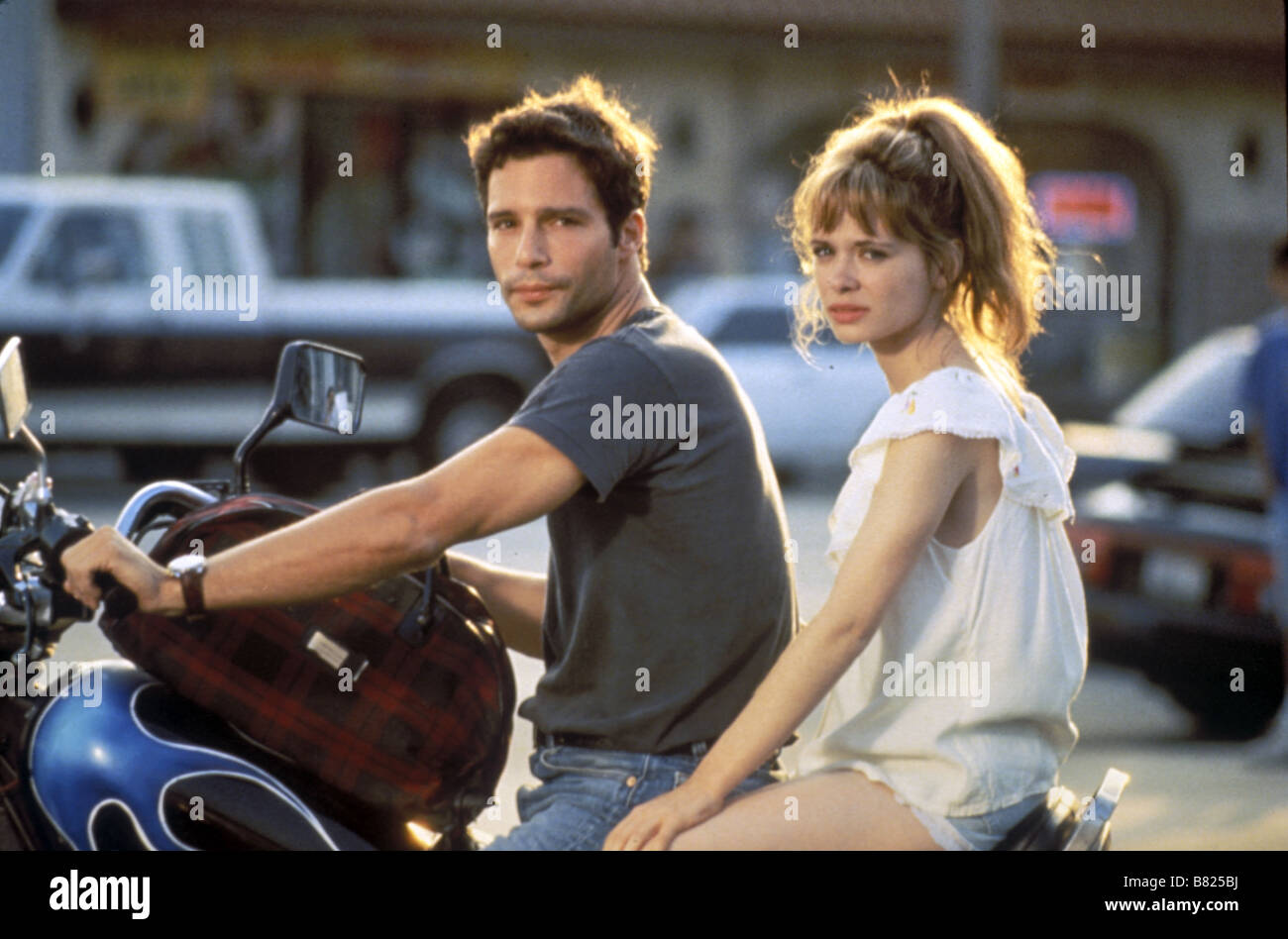 Caravan Stadt mich halten, Thrill Me, Kiss Me Jahr: 1993 USA Adrienne Shelly, Max Parrish Regie: Joel Hershman Stockfoto