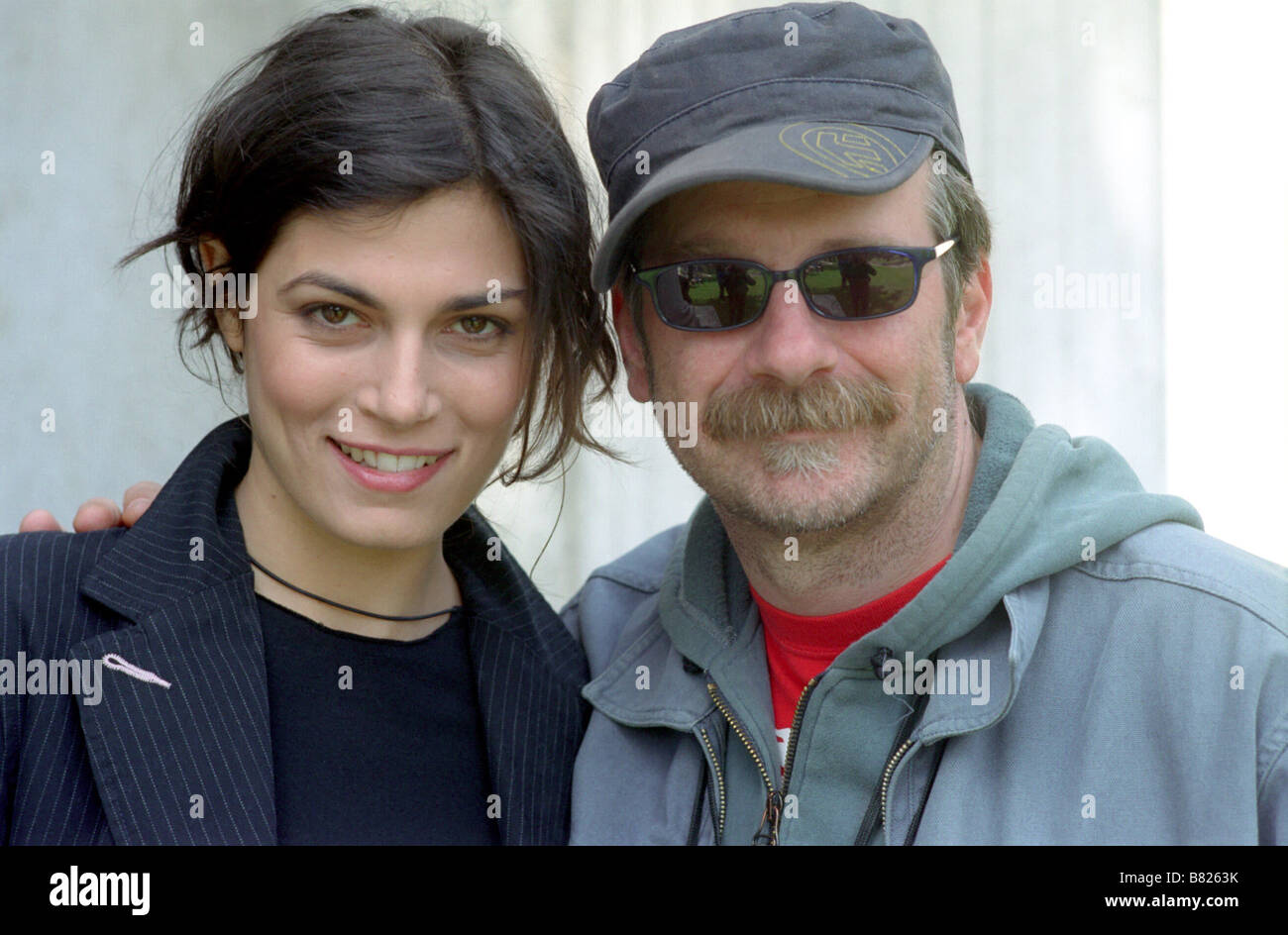 Regisseur Alessandro D'Alatri mit Valeria Solarino am Set La Febbre Jahr: 2005 - Italien Stockfoto