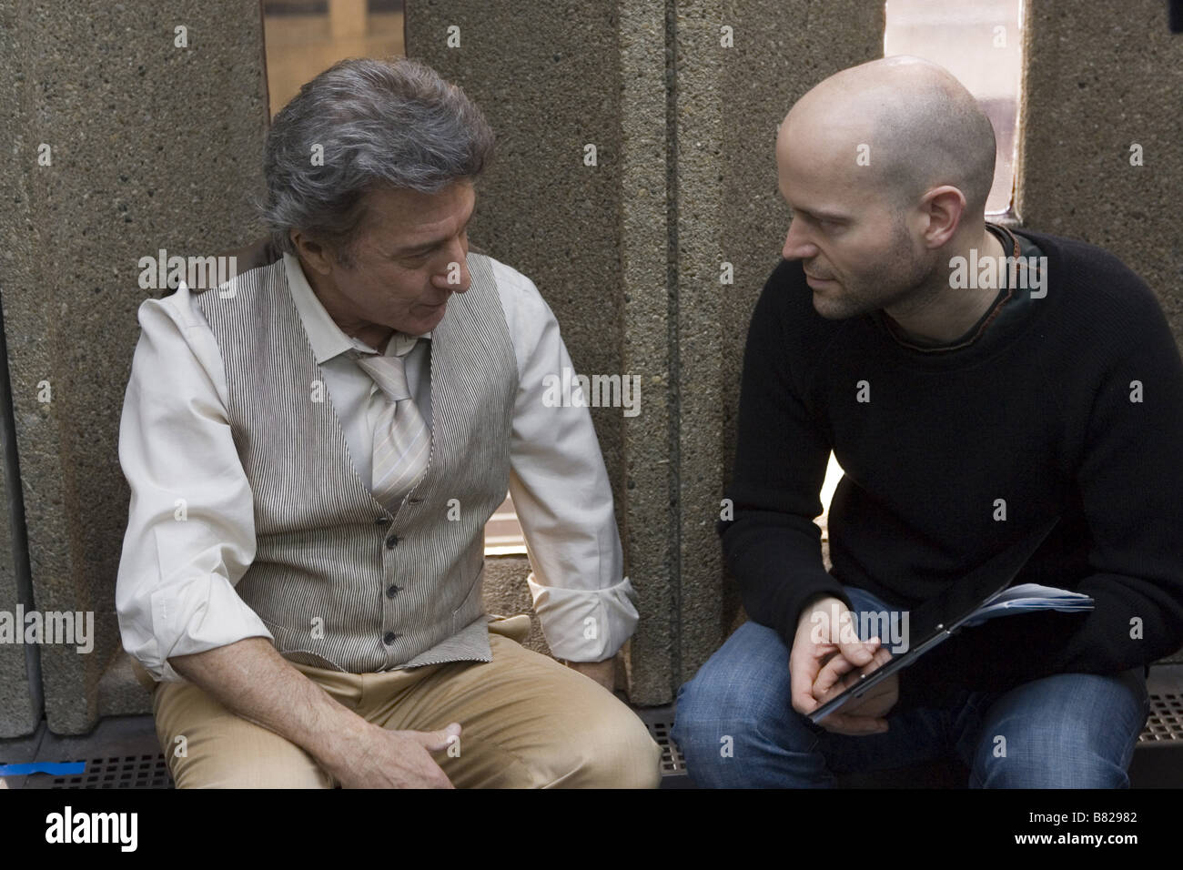 Fremder als Fiktion Jahr: 2006 USA Regie: Marc Forster Marc Forster, Dustin Hoffman schießen Bild Stockfoto