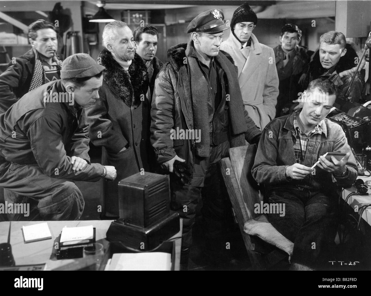 Howard Hawks La wählte d'un autre monde Kenneth Tobey, Robert Cornthwaite, Douglas Spencer Regie: Christian Nyby Stockfoto