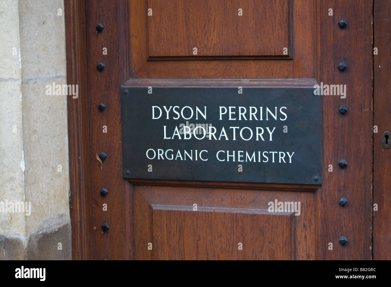 Schuss getroffen außerhalb der Dyson Perrins Laboratorium für organische Chemie, Teil der Universität Oxford, Oxford Stockfoto