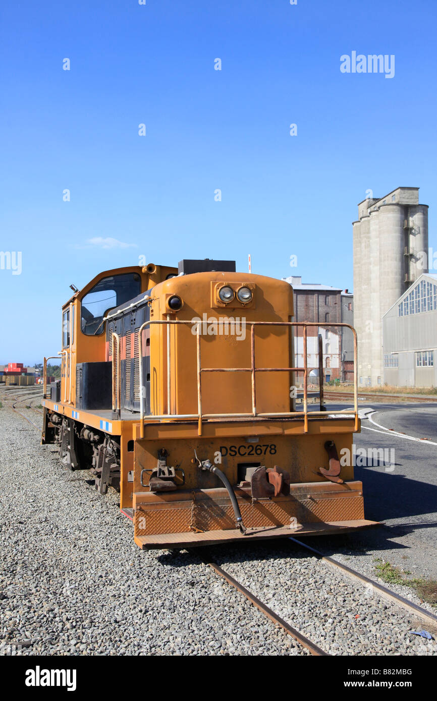 Diesel-elektrische Rangierlok Lok Zug auf Gleis Timaru, Canterbury, Südinsel, Neuseeland Stockfoto