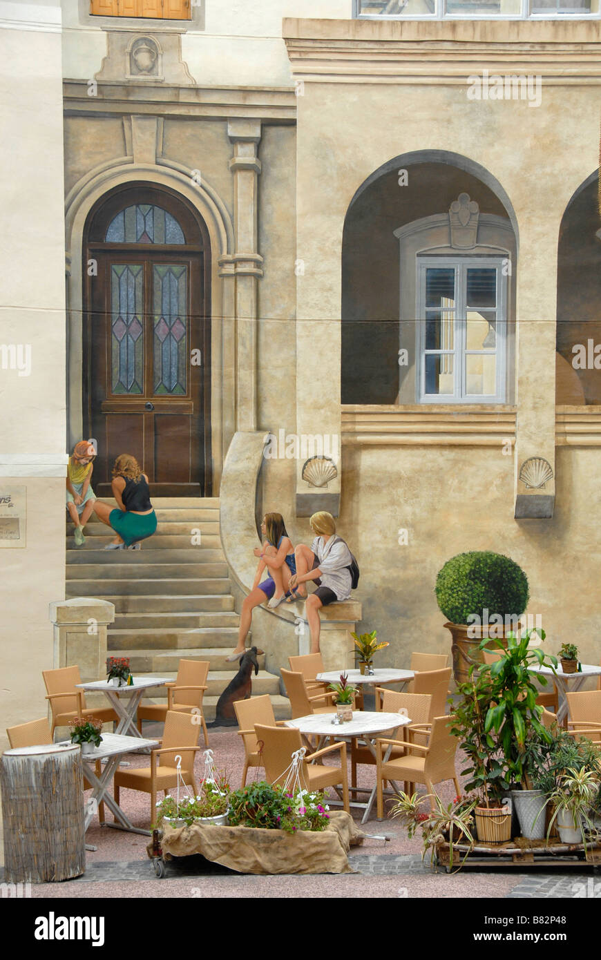 Restaurant Garten, realistische Malerei am Haus Wand, Montpellier, Frankreich, Europa Stockfoto