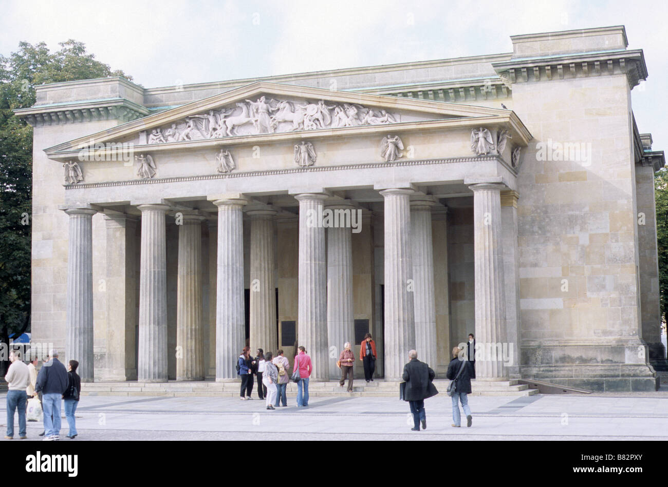 Berlin, Neue Wache, neue Wache, von K.F.Schinkel, jetzt ein Denkmal für die Opfer des Faschismus und Militarismus. Stockfoto