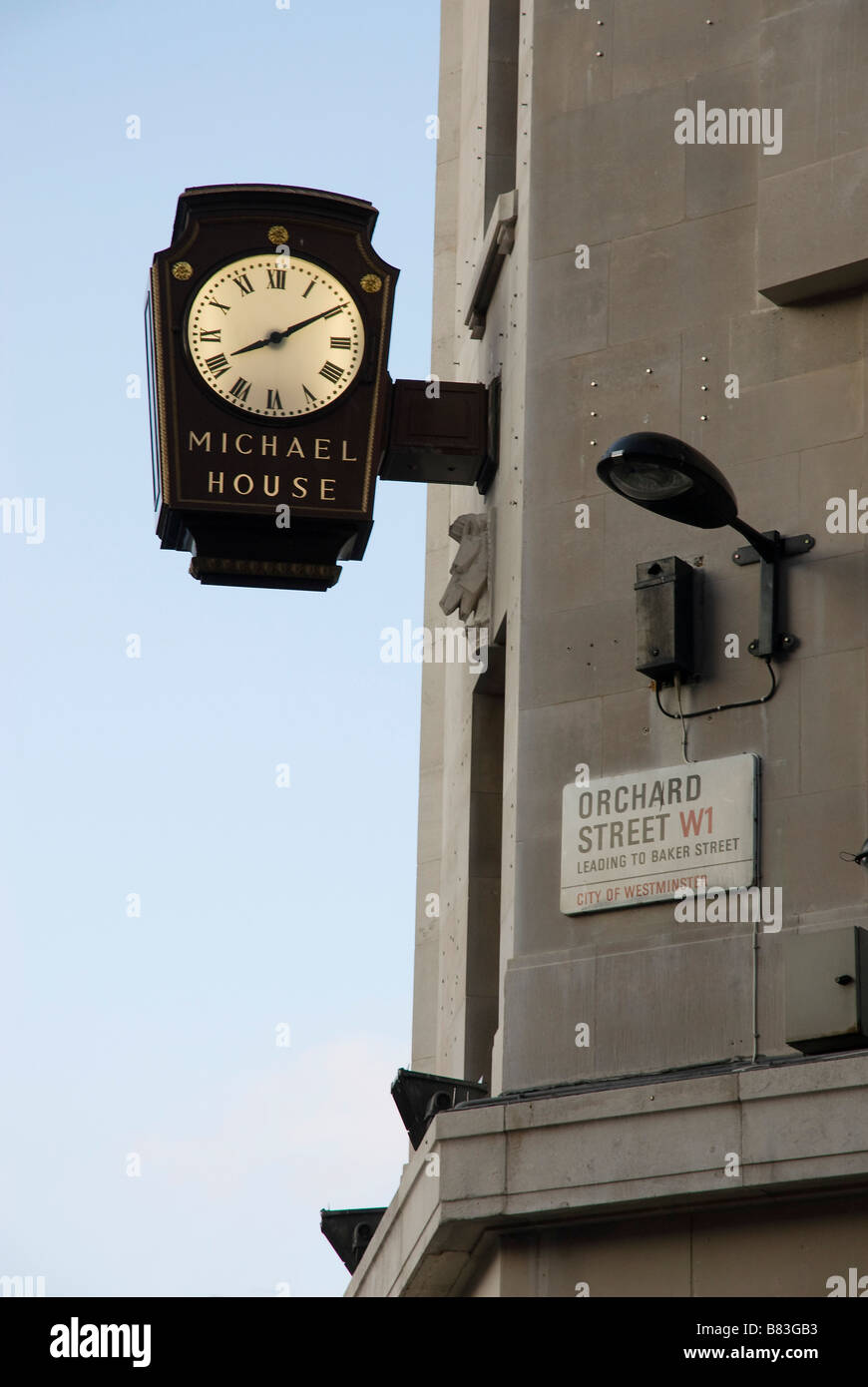 Uhr außen Oxford Street Marks & Spencer Gebäude Stockfoto