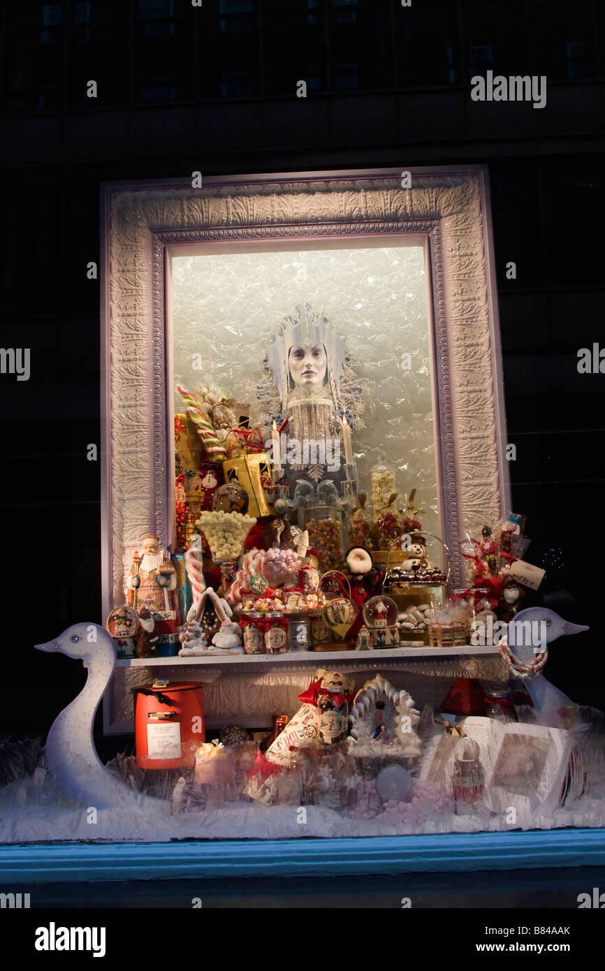 Weihnachts-Fenster anzeigen 2008 - Fortnum and Mason Store in Piccadilly London GB UK Stockfoto Weihnachts-Fenster anzeigen 2008 - Fortnum and Mason Store in Piccadilly London GB UK Stockfoto