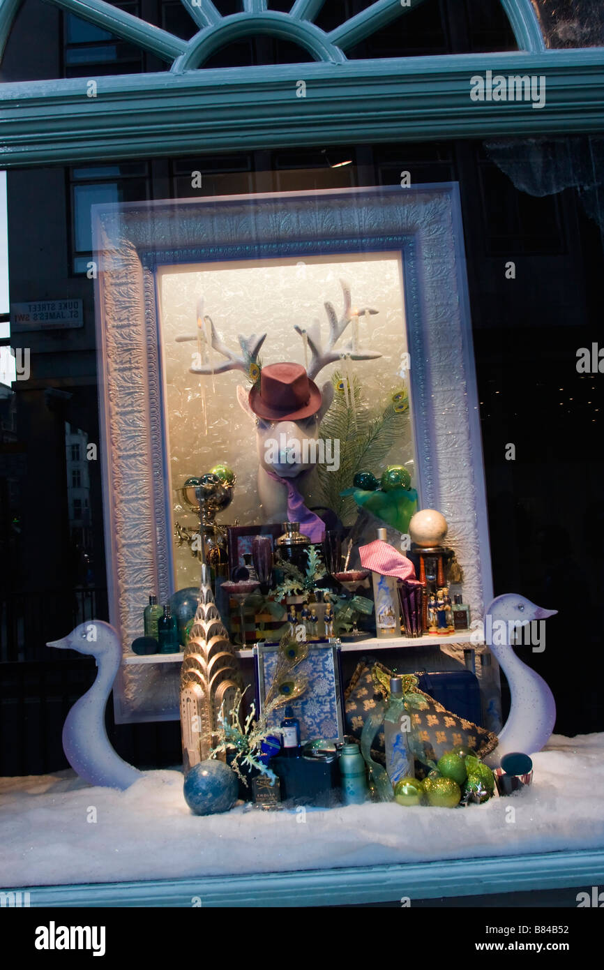 Weihnachts-Fenster anzeigen 2008 - Fortnum and Mason Store in Piccadilly London GB UK Stockfoto Weihnachts-Fenster anzeigen 2008 - Fortnum and Mason Store in Piccadilly London GB UK Stockfoto