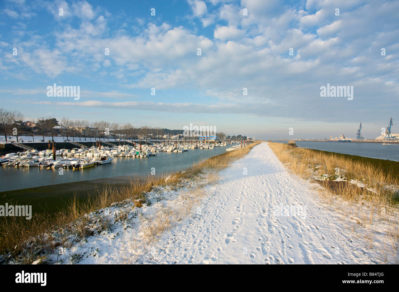 Anglet Hafen unter Schnee Pays Basque France Stockfoto