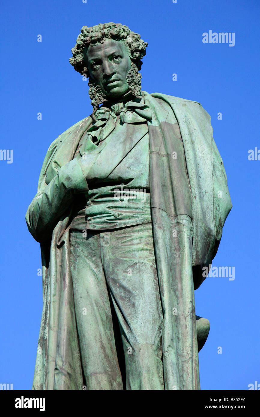 Statue von Russlands berühmtester Dichter Alexander Pushkin (1799-1837) am Puschkin-Platz in Moskau, Russland Stockfoto