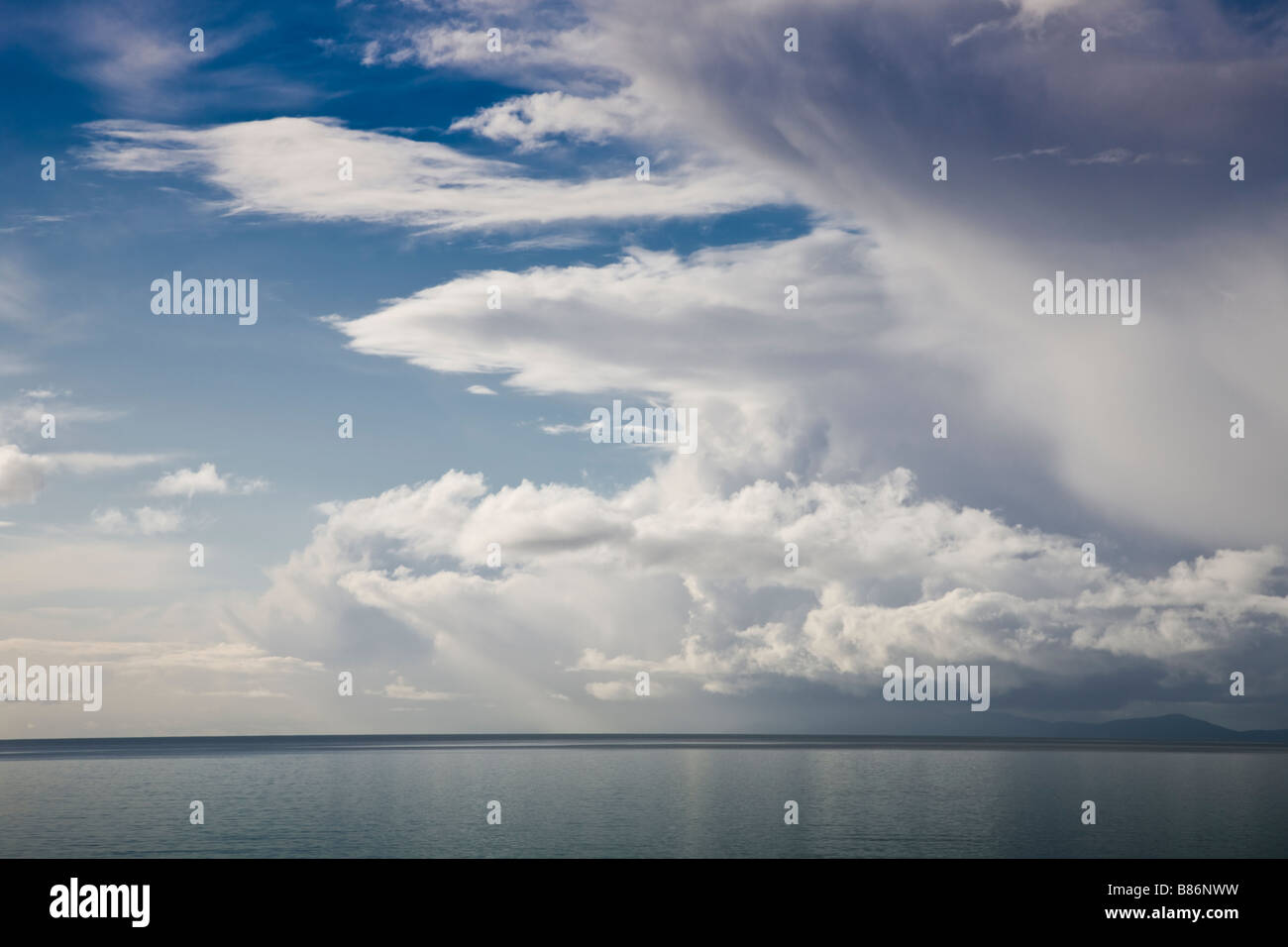 Dramatische Seelandschaft in die äußeren Hebriden Schottland Stockfoto