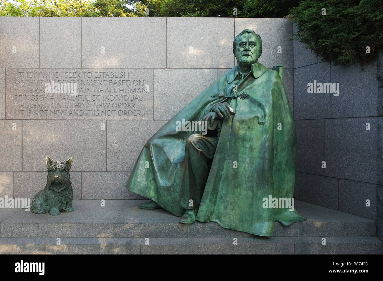 Skulptur von FDR und seinem Hund Fala an Franklin D. Roosevelt Memorial, Washington DC USA Stockfoto