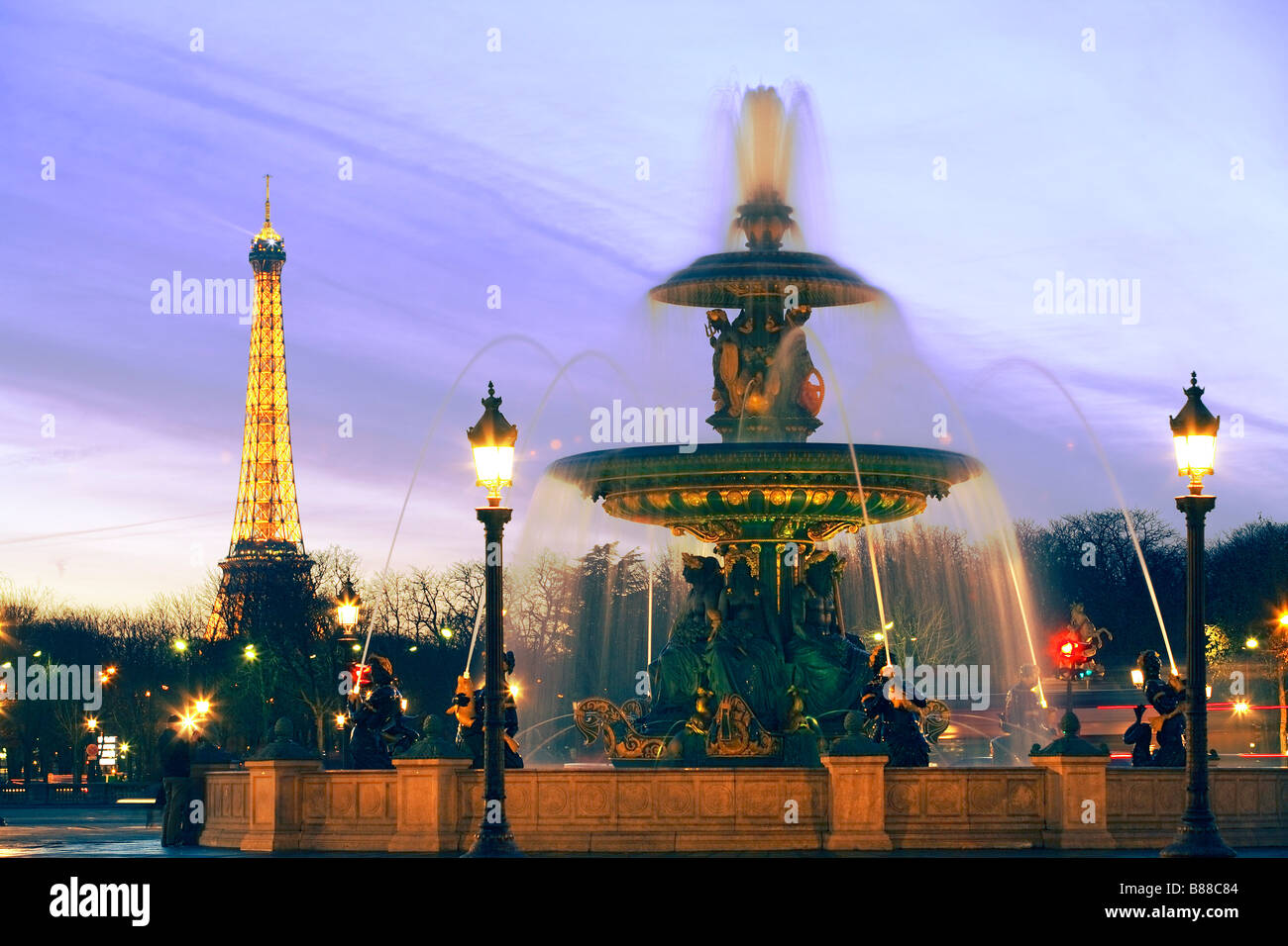 PARIS-PLACE DE LA CONCORDE IN DER NACHT Stockfoto