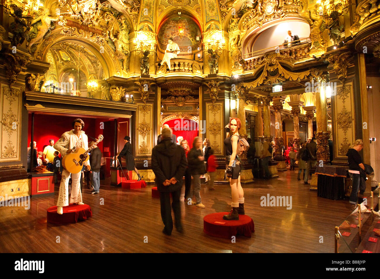 INNENRAUM DER WACHSFIGUREN GREVIN MUSEUM PARIS Stockfoto