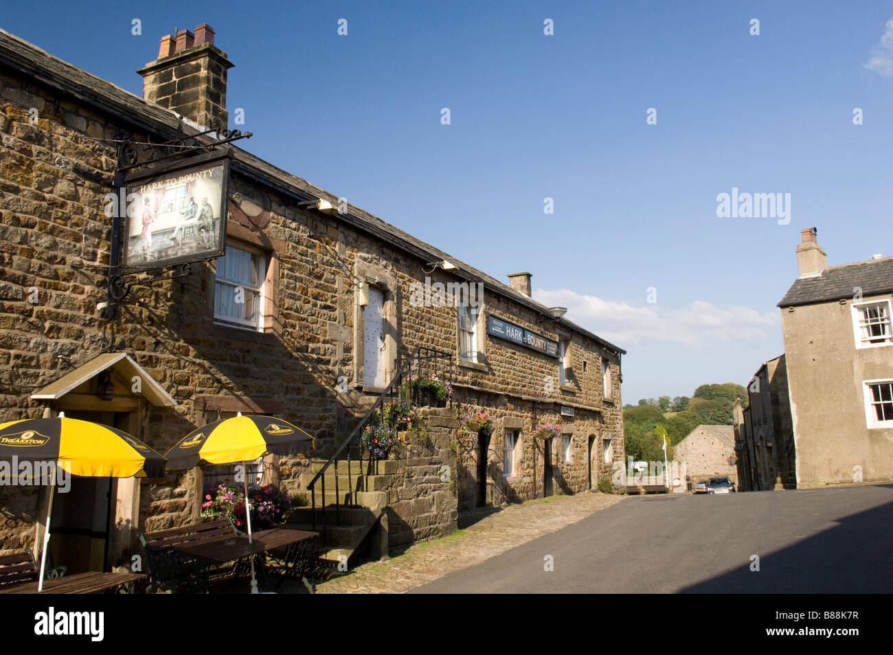 Hark, Bounty Inn liegt eine alte englische Country Inn in dem Dorf Slaidburn Stockfoto