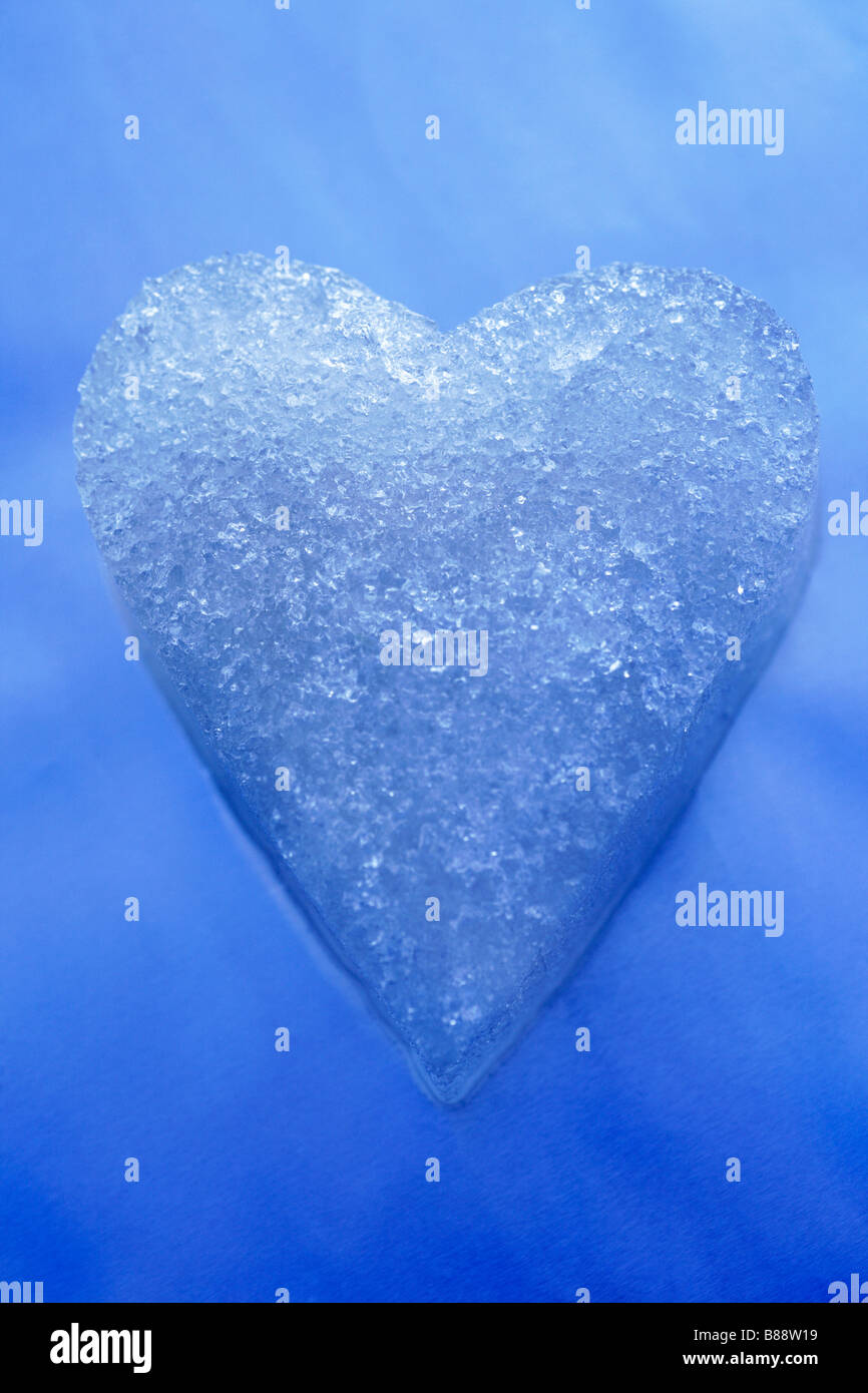 Herz aus eis Fotos und Bildmaterial in hoher Auflösung Alamy