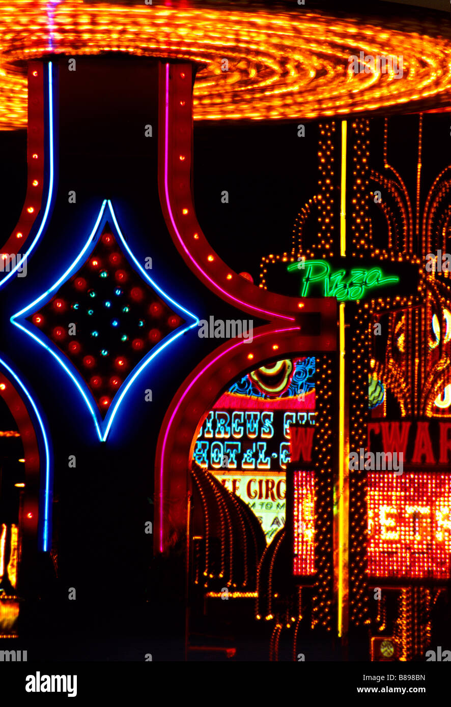 USA, Nevada, Las Vegas. Neonlichter des Casinos auf "The Strip". Stockfoto USA, Nevada, Las Vegas. Neonlichter des Casinos auf "The Strip". Stockfoto