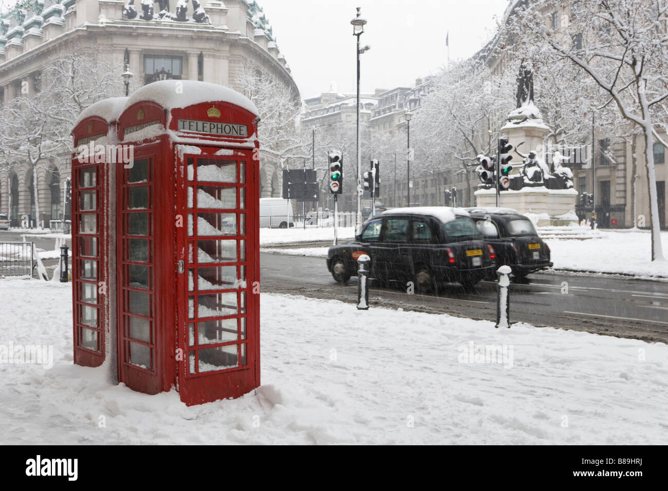 London Stadt pendeln Schnee Stockfoto