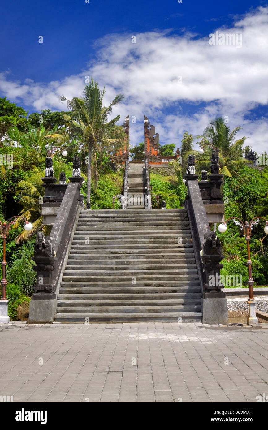 Lange Treppe Pura Rambut Siwi West Bali Indonesien Stockfoto