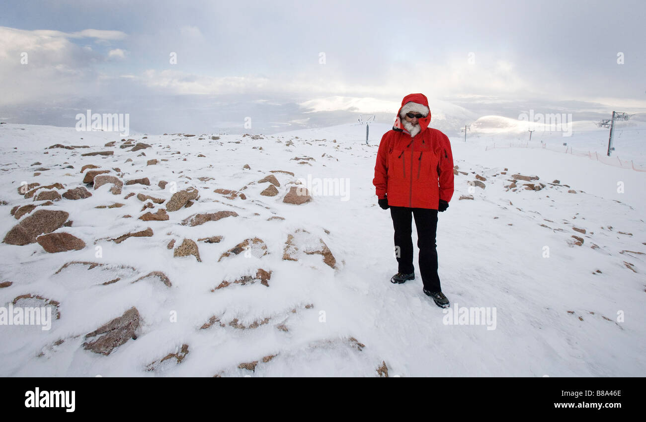 Packen Sie sich Warm die Kälte dort Aviemore in den schottischen Highlands Stockfoto