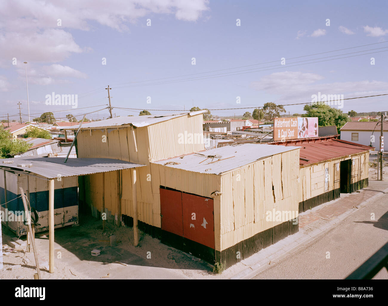 Township Khayelitsha in Cape Flats western cape in Kapstadt in Südafrika in Afrika südlich der Sahara. Apartheid slum Armut Gehäuse Haus khayelitscha Stockfoto