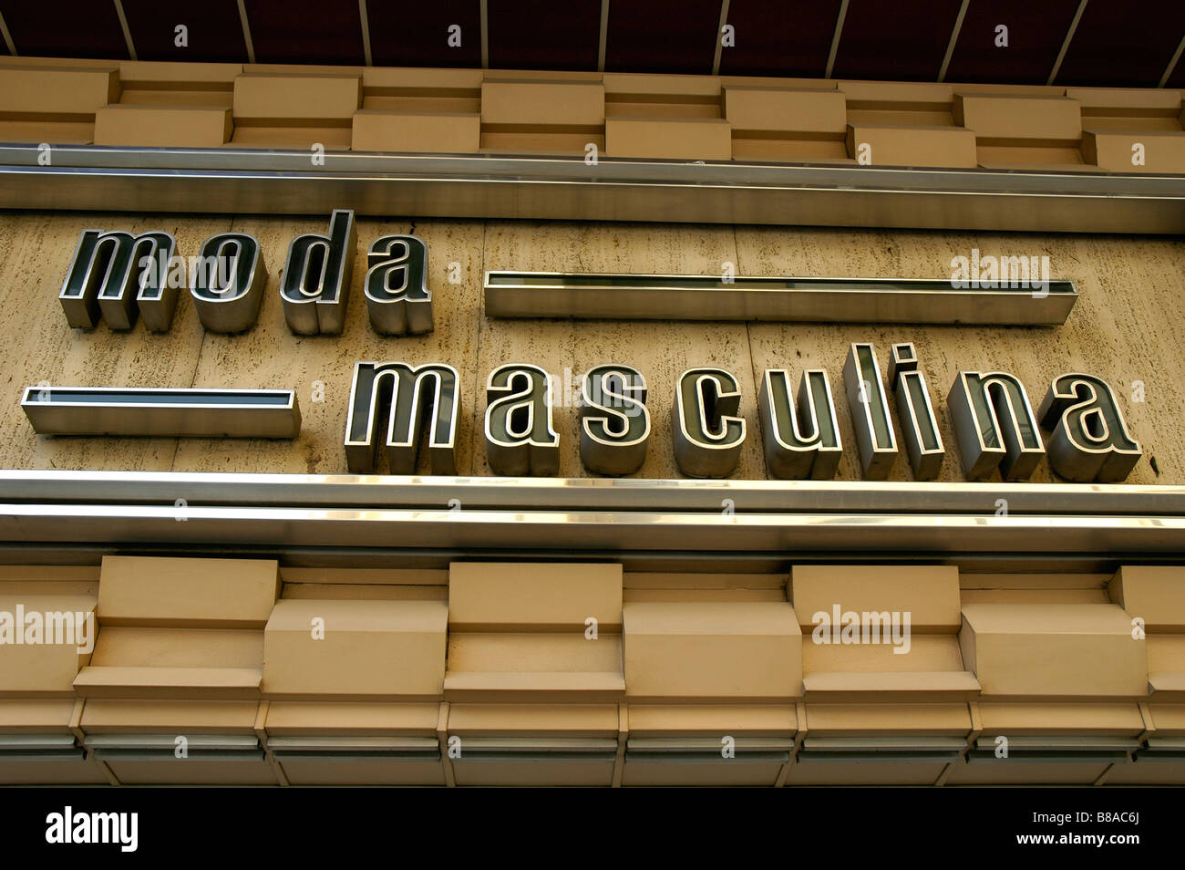 50er / 60er Jahre style Shop anmelden, Cordoba, Spanien Stockfoto