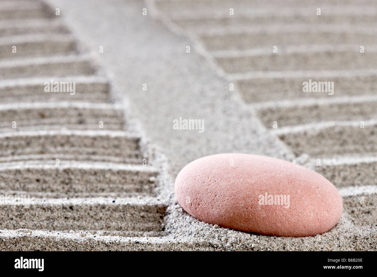 Einen roten Stein zu Fuß Stockfoto