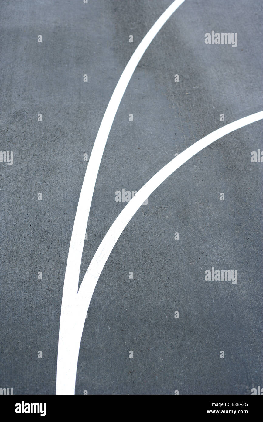 Basketball Court Linien auf einer Straße Spielfläche Stockfoto