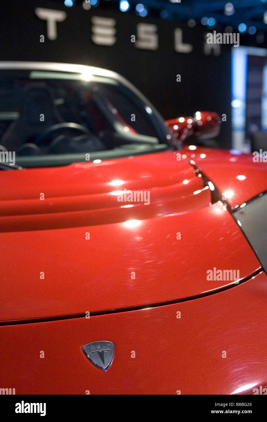 4. Februar 2009 Washington D C vollelektrisch Tesla Fahrzeugdisplay auf der Washington Auto Show Stockfoto