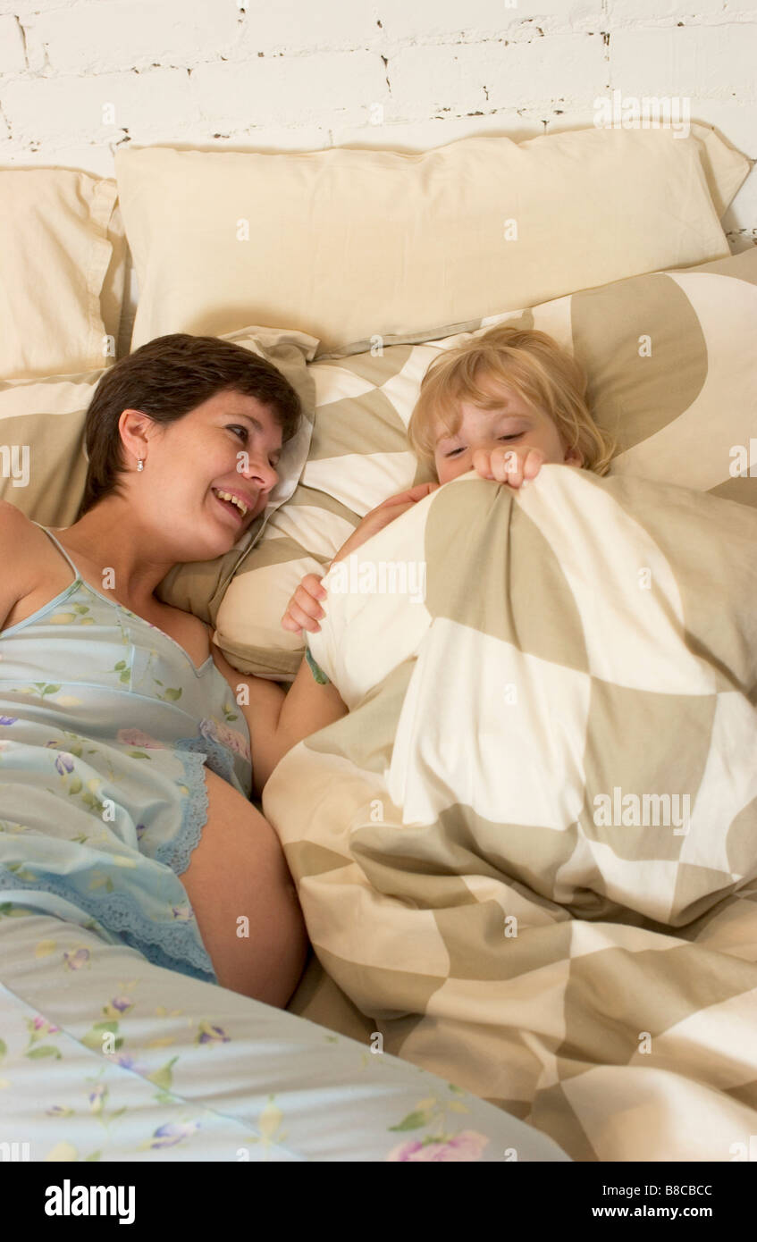 Mutter-Tochter-Bett Stockfoto
