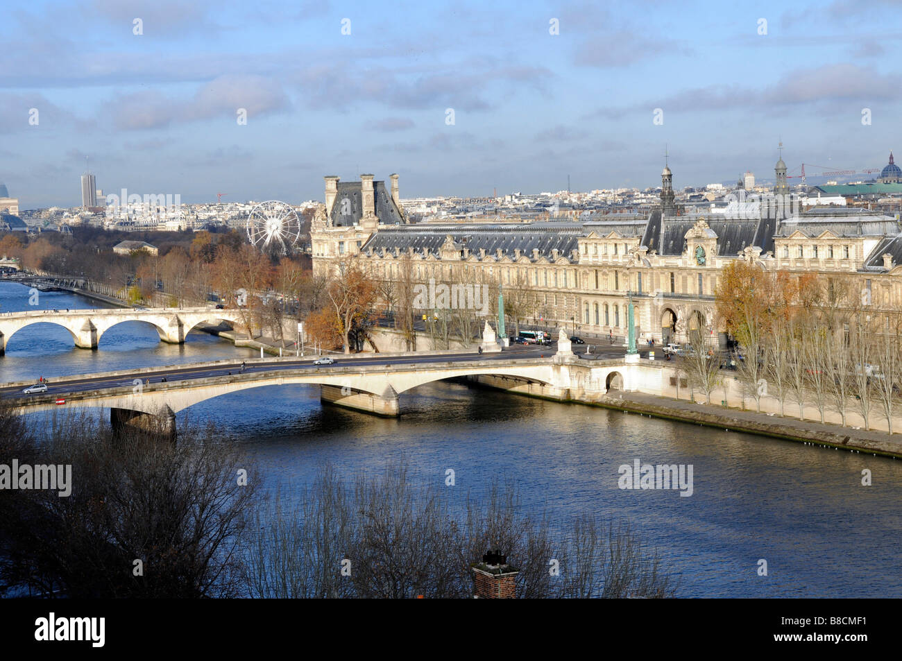 Le Louvre la Seine eine Paris-Frankreich Stockfoto