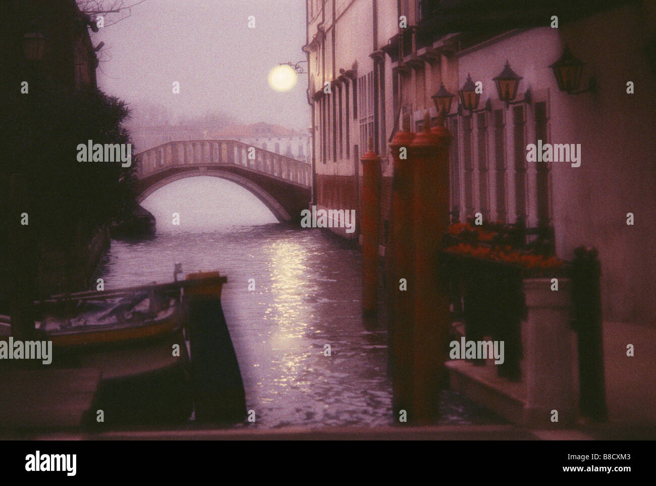 FV2134, David Nunuk; Venedig-Canal-Szene Stockfoto
