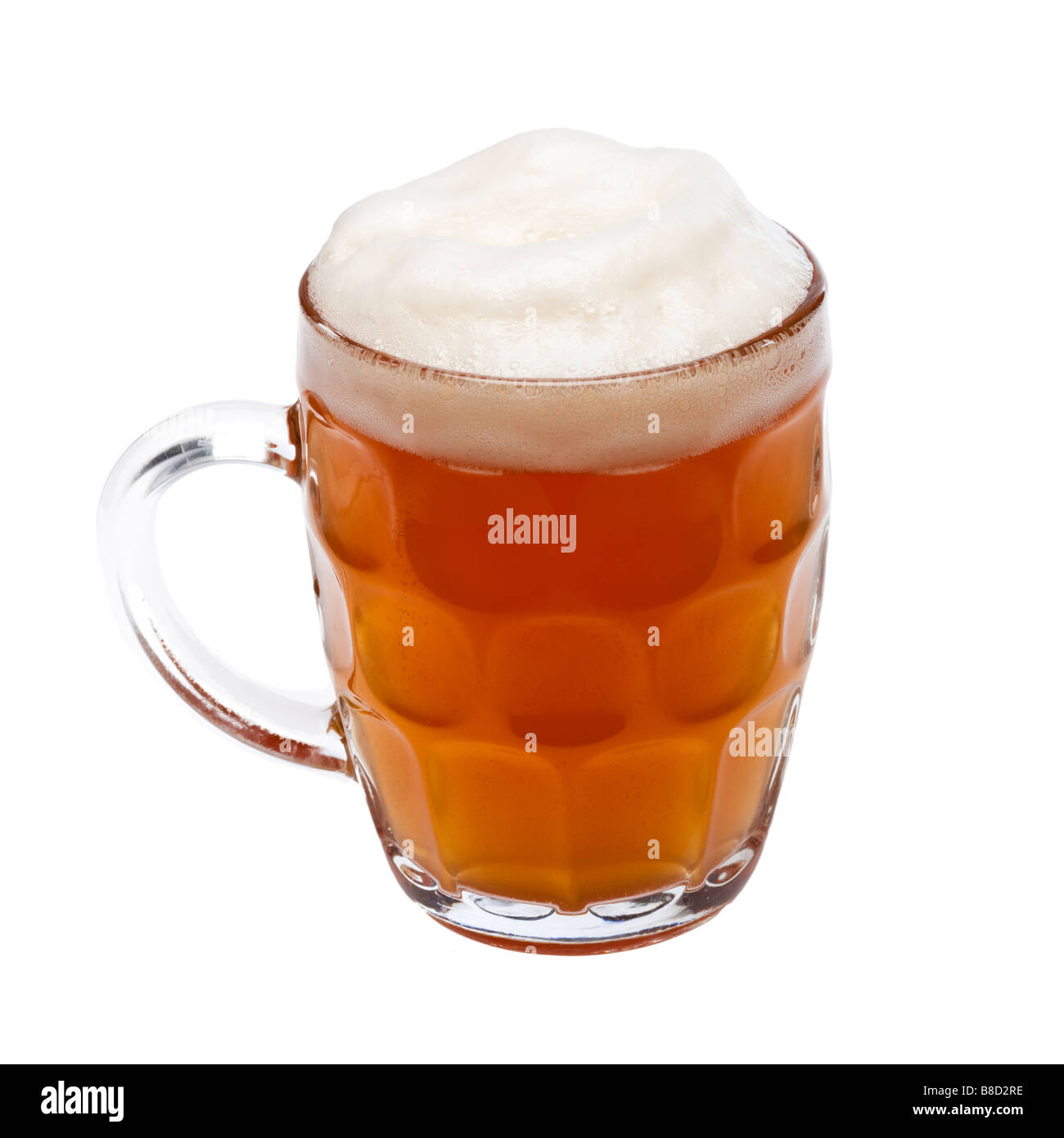 Pint Bier in einem traditionellen Glas Krug Stockfoto