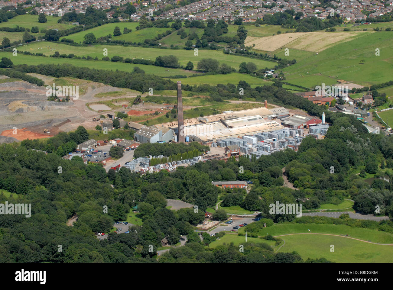 Luftaufnahme des Baggeridge Country Park und Baggeridge Brick Company in South Staffordshire England Uk Stockfoto