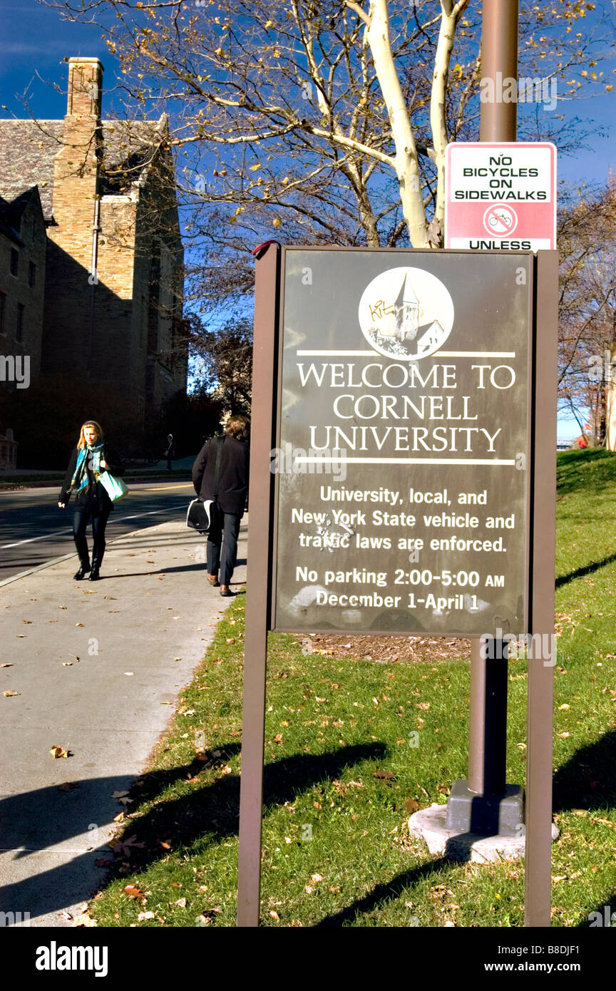 Eingang zur Cornell University, Ithaca, NY, USA Stockfoto