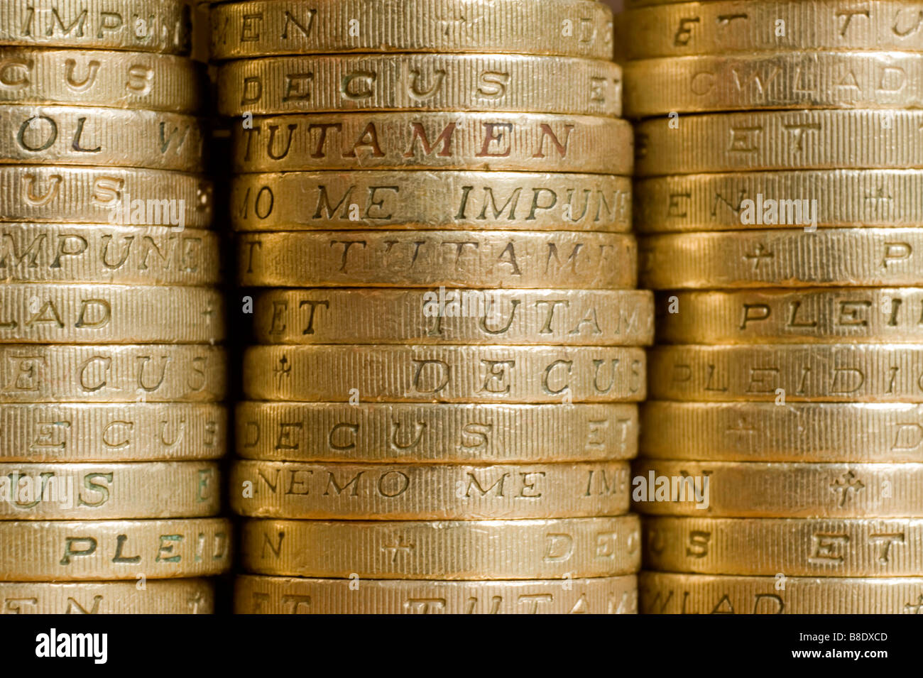 Ein Pfund-Münzen in Haufen Bild von Andrew Hasson 17. Februar 2009 Stockfoto