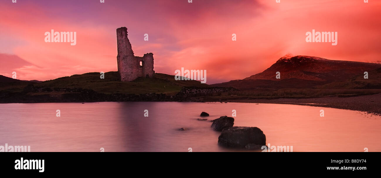 Schloss Ardvreck Sonnenuntergang am Loch Assynt, Schottland Stockfoto