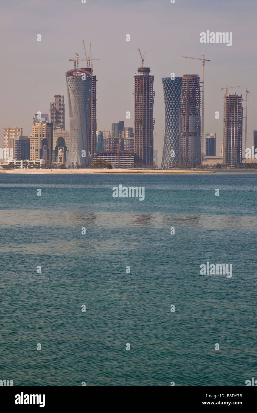 Wolkenkratzer-Skyline Bau in Doha Katar Stockfoto